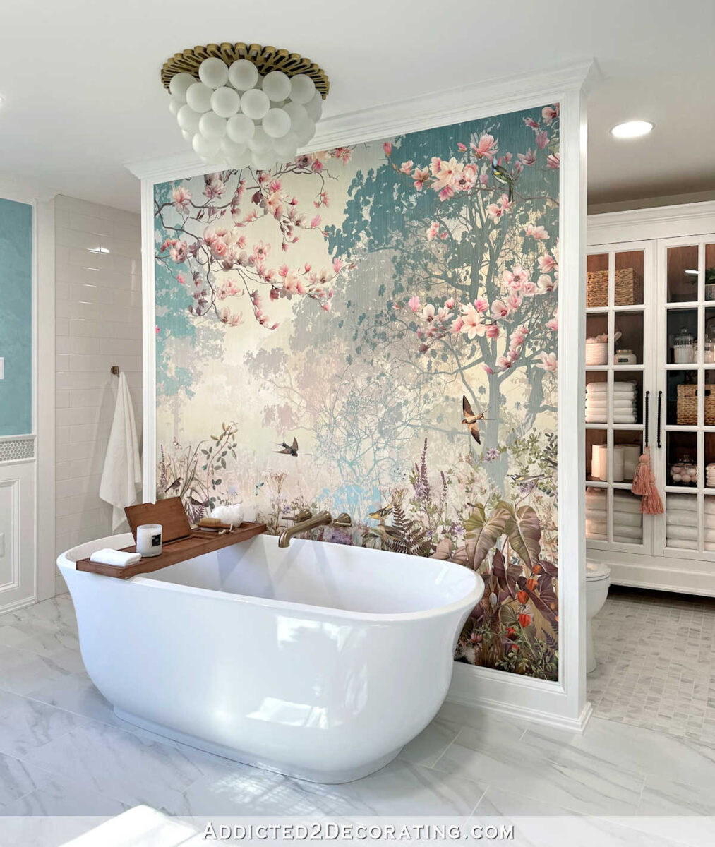 Mural wallpaper in an elegant bathroom